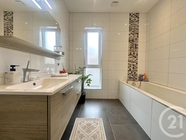 Afficher la photo en grand maison à vendre - 10 pièces - 308.76 m2 - WOLFISHEIM - 67 - ALSACE - Century 21 Les Victoires