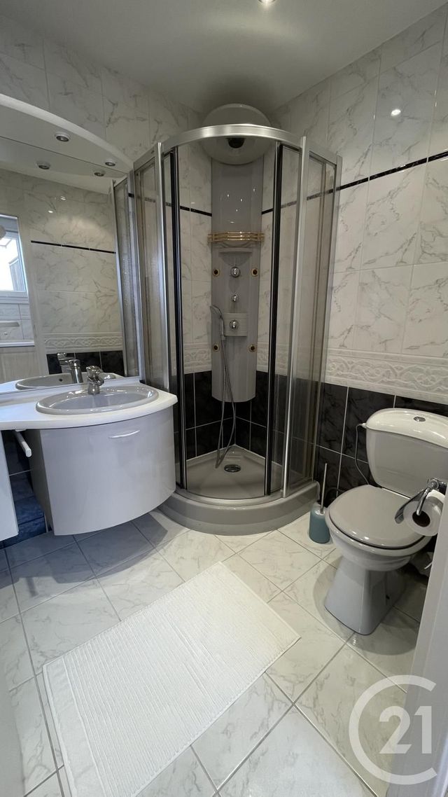 Appartement Studio à louer - 1 pièce - 20.23 m2 - LINGOLSHEIM - 67 - ALSACE - Century 21 Les Victoires