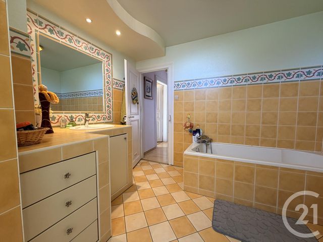 Afficher la photo en grand maison à vendre - 8 pièces - 200.0 m2 - OSTWALD - 67 - ALSACE - Century 21 Les Victoires