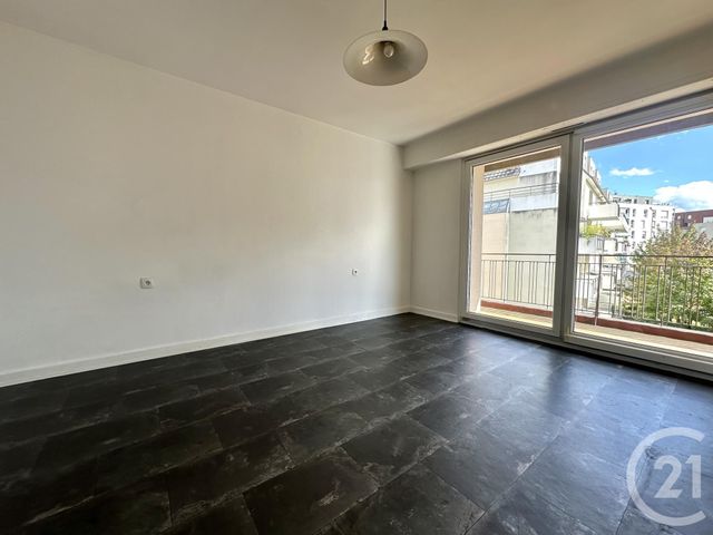 Appartement F3 à vendre - 3 pièces - 64.4 m2 - STRASBOURG - 67 - ALSACE - Century 21 Les Victoires