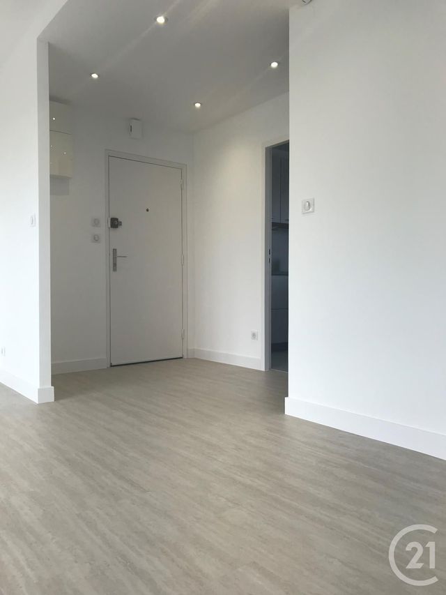Appartement F4 à louer - 3 pièces - 86.42 m2 - LINGOLSHEIM - 67 - ALSACE - Century 21 Les Victoires