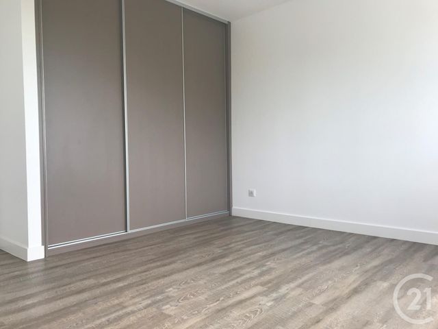 Appartement F4 à louer - 3 pièces - 86.42 m2 - LINGOLSHEIM - 67 - ALSACE - Century 21 Les Victoires