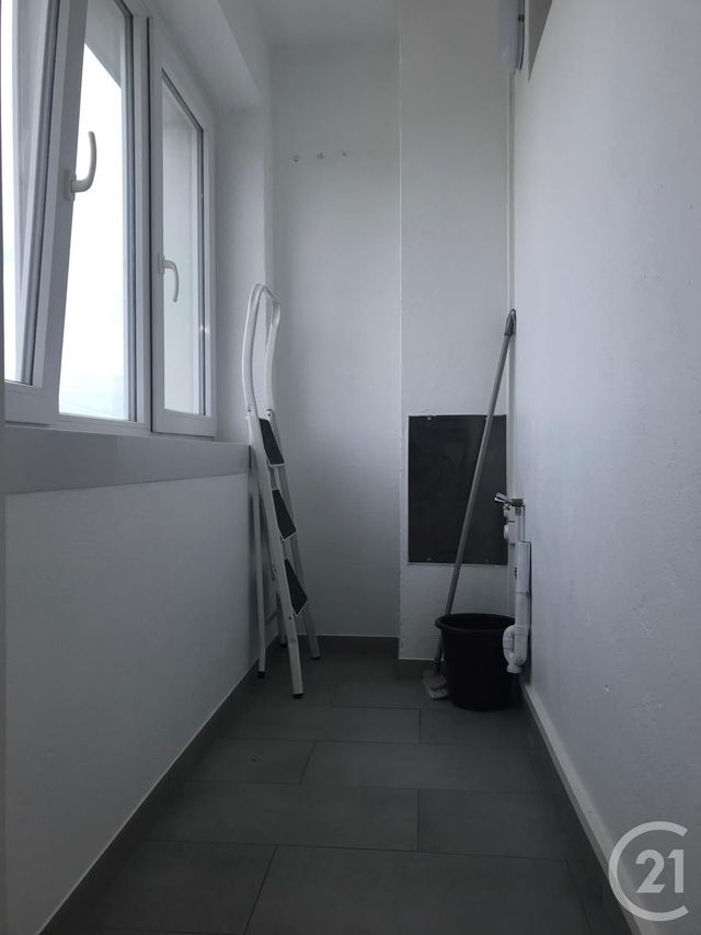 Appartement F4 à louer - 3 pièces - 86.42 m2 - LINGOLSHEIM - 67 - ALSACE - Century 21 Les Victoires