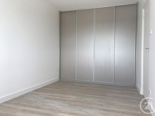 Appartement F4 à louer - 3 pièces - 86.42 m2 - LINGOLSHEIM - 67 - ALSACE - Century 21 Les Victoires