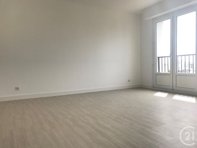 Appartement F4 à louer - 3 pièces - 86.42 m2 - LINGOLSHEIM - 67 - ALSACE - Century 21 Les Victoires