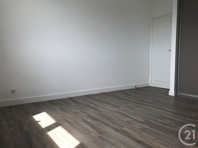 Appartement F4 à louer - 3 pièces - 86.42 m2 - LINGOLSHEIM - 67 - ALSACE - Century 21 Les Victoires