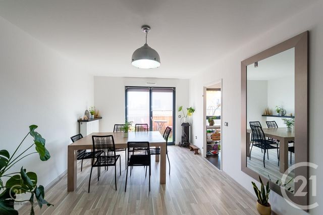 Appartement F3 à louer - 3 pièces - 63.63 m2 - OSTWALD - 67 - ALSACE - Century 21 Les Victoires