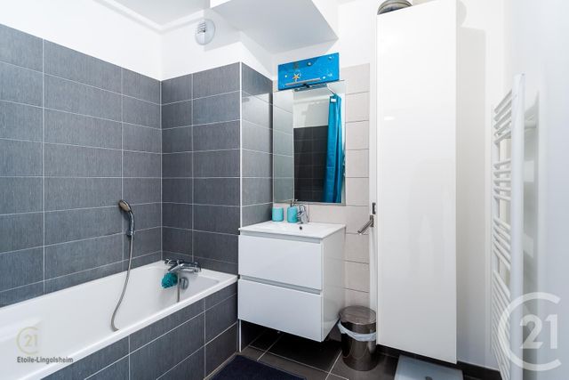 Appartement F3 à louer - 3 pièces - 63.63 m2 - OSTWALD - 67 - ALSACE - Century 21 Les Victoires