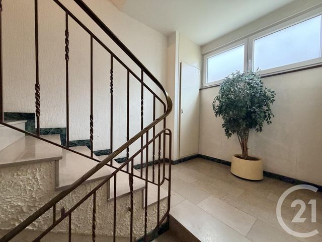 Appartement F5 à vendre - 5 pièces - 107.79 m2 - STRASBOURG - 67 - ALSACE - Century 21 Les Victoires