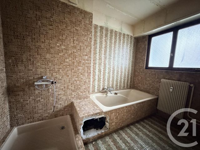 Appartement F5 à vendre - 5 pièces - 107.79 m2 - STRASBOURG - 67 - ALSACE - Century 21 Les Victoires