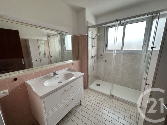 Appartement F5 à louer - 5 pièces - 107.99 m2 - LINGOLSHEIM - 67 - ALSACE - Century 21 Les Victoires