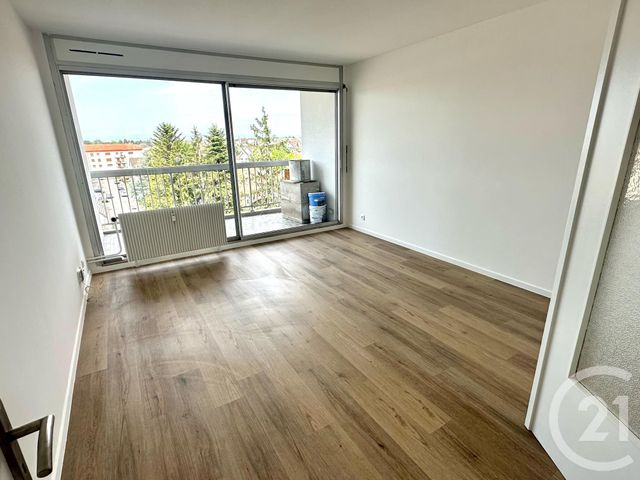 Appartement F3 à louer - 3 pièces - 74.26 m2 - LINGOLSHEIM - 67 - ALSACE - Century 21 Les Victoires