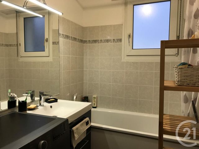 Appartement Chambre à louer - 1 pièce - 18.0 m2 - OSTWALD - 67 - ALSACE - Century 21 Les Victoires