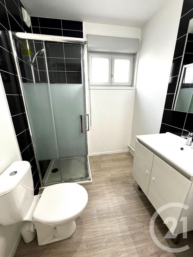 Appartement Duplex à louer - 3 pièces - 61.23 m2 - LINGOLSHEIM - 67 - ALSACE - Century 21 Les Victoires