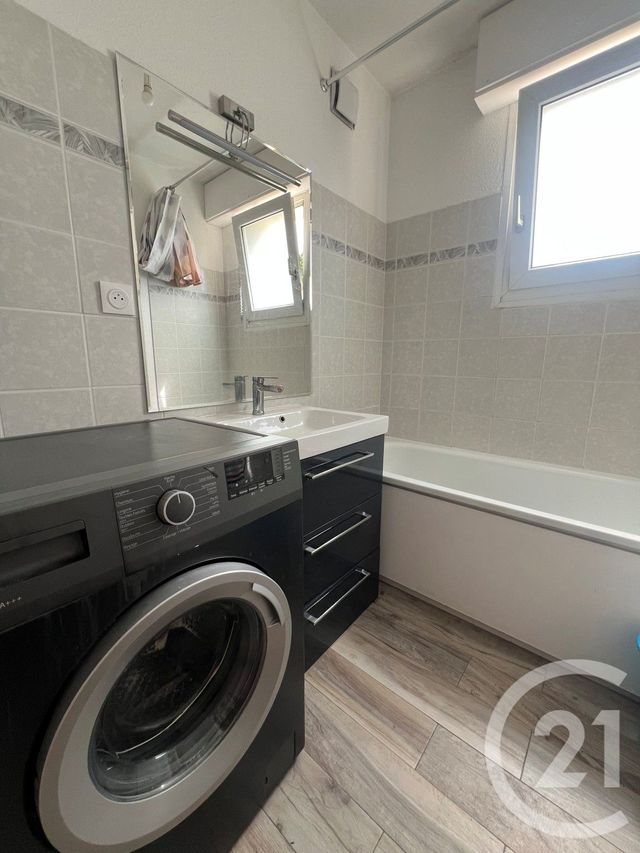 Appartement F3 à louer - 3 pièces - 67.0 m2 - OSTWALD - 67 - ALSACE - Century 21 Les Victoires